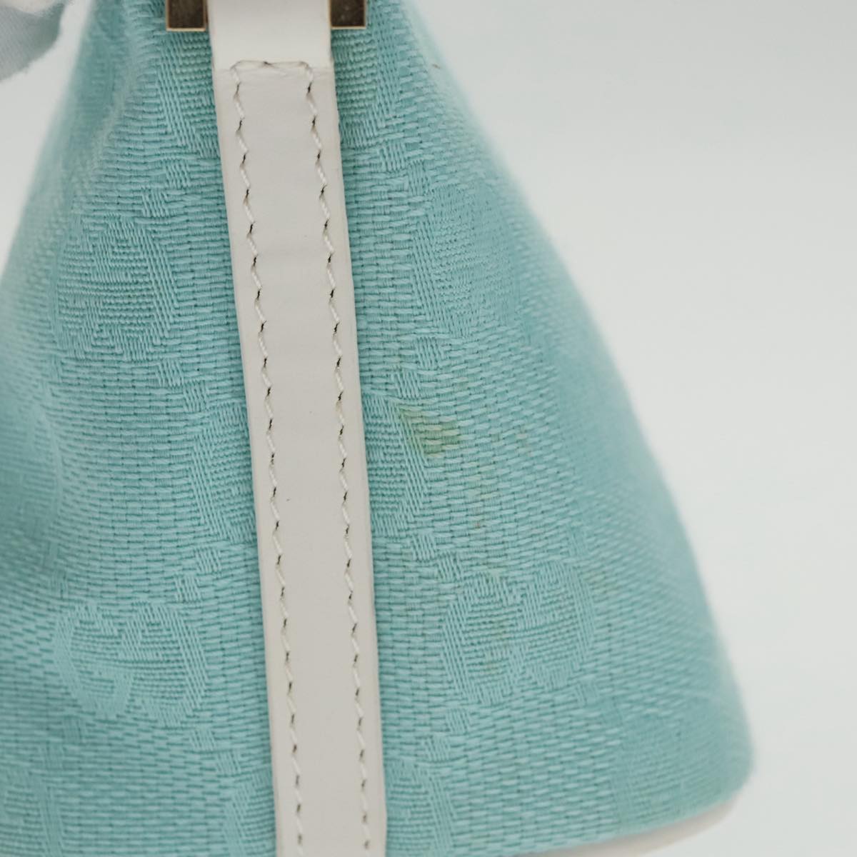 GUCCI GG Canvas Accessory Pouch Light Blue Gold mr670