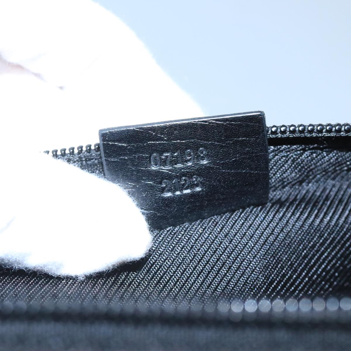 GUCCI GG Canvas Accessory Pouch Black 07198 mr685