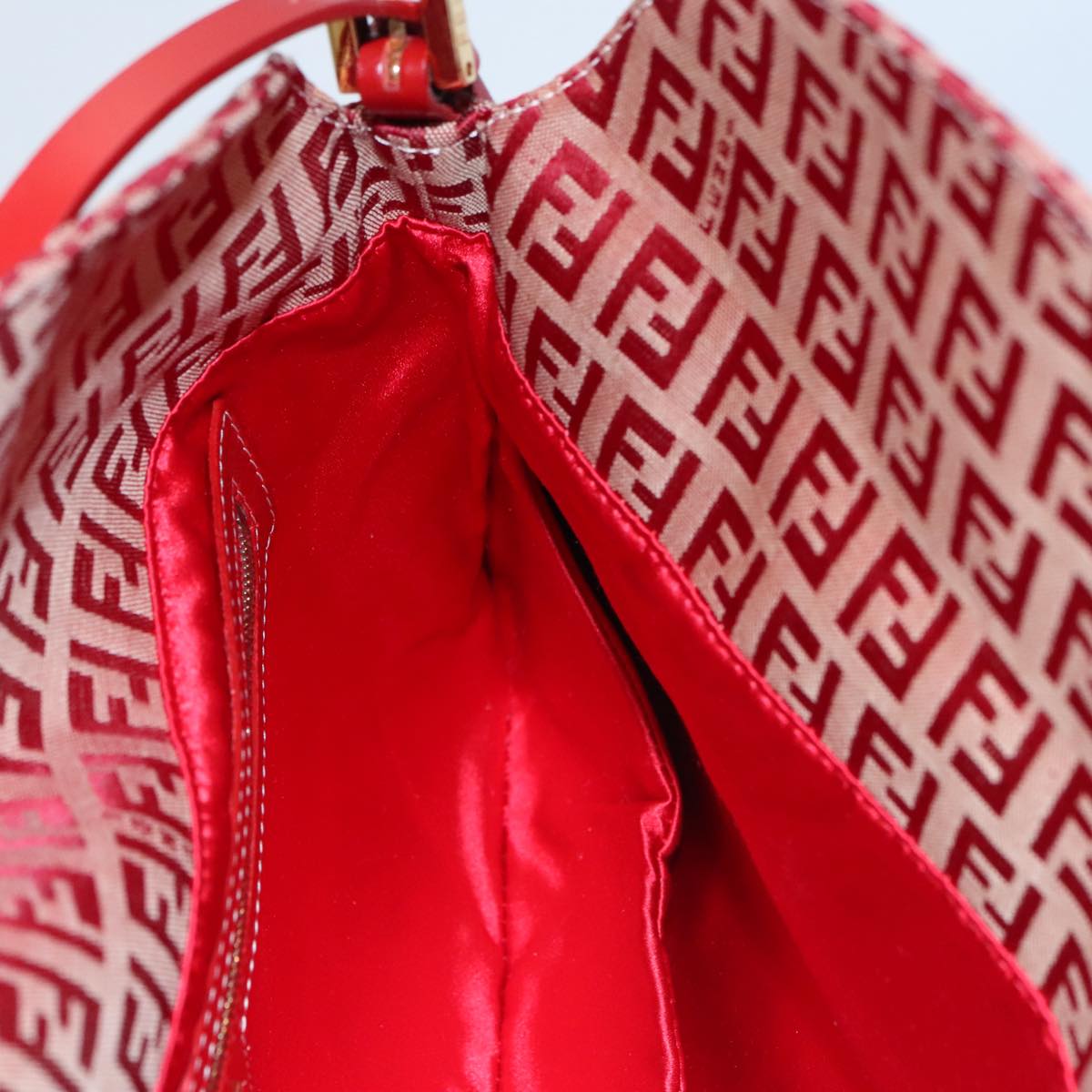 FENDI Zucchino Canvas Shoulder Bag Red Gold mr834A