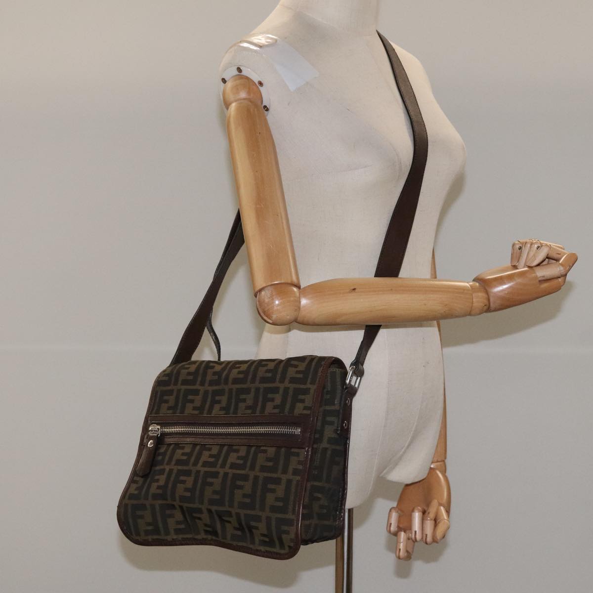 FENDI Zucca Canvas Shoulder Bag Brown Black Silver mr967