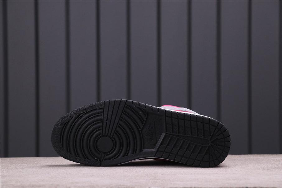 CustomAir Jordan 1 Mid ÃƒÂ¢Ã¢â€šÂ¬Ã…â€œPink ShadowÃƒÂ¢Ã¢â€šÂ¬Ã‚Â 554724-059