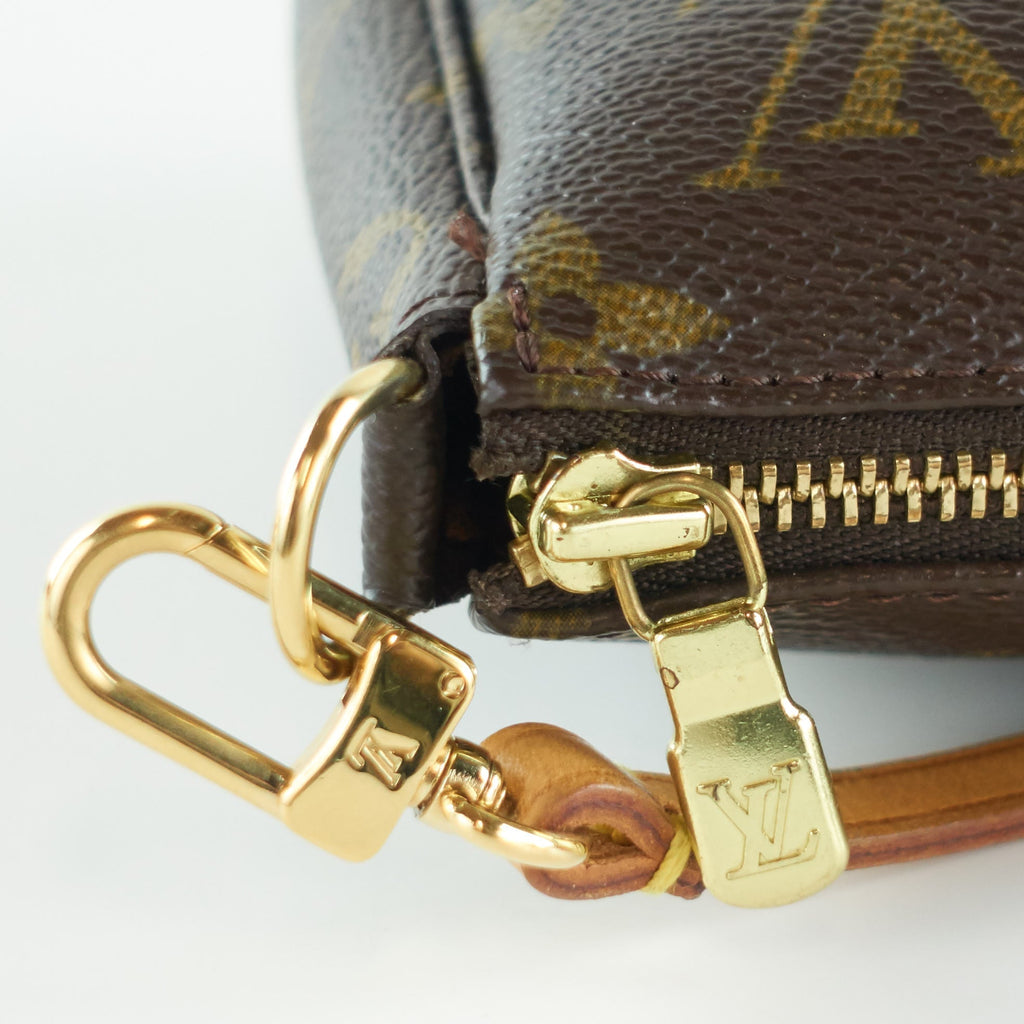 Louis Vuitto Pochette Accessoires Evening Bag