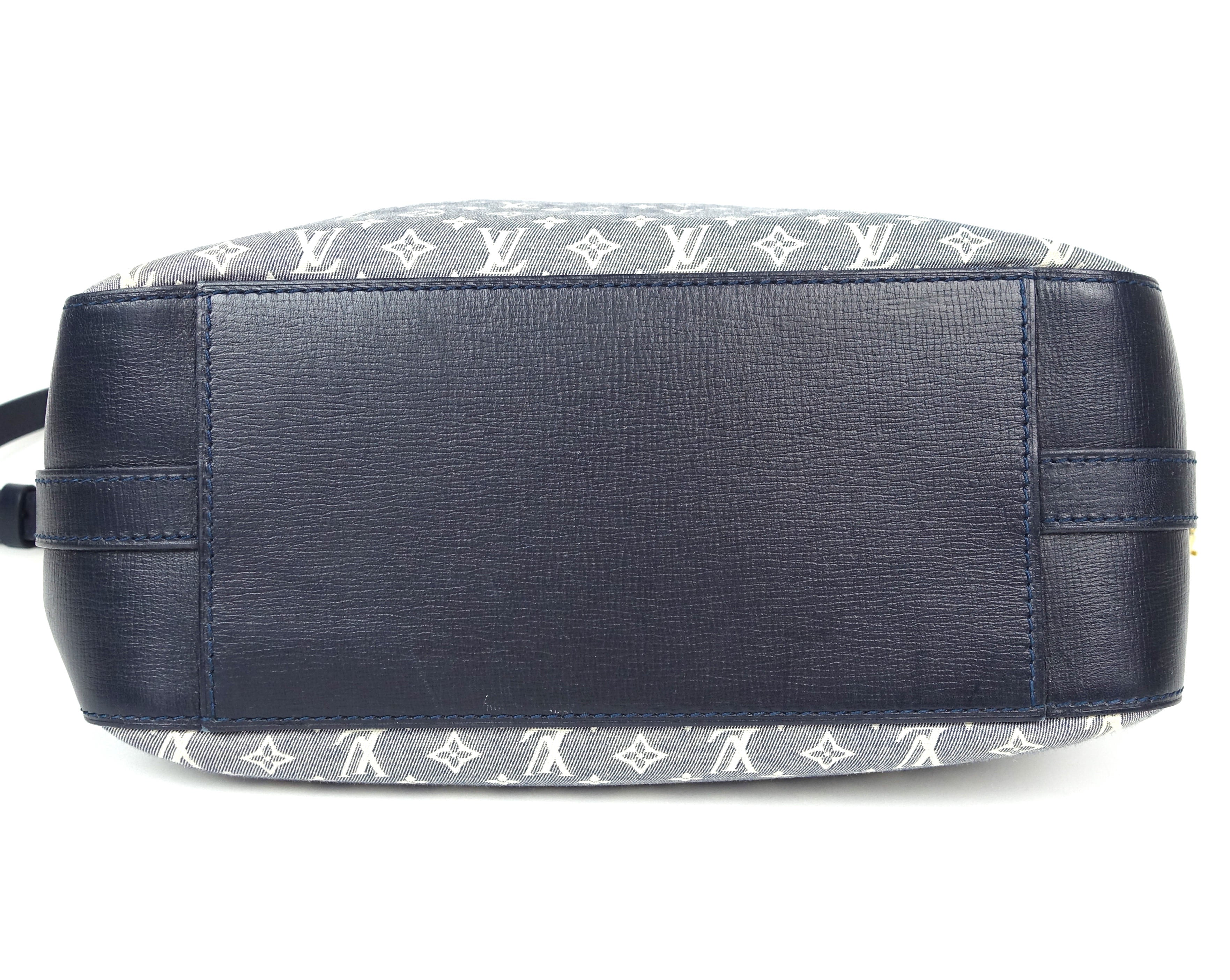 Louis Vuitto Noe PM Shoulder Bag - 2012 Idylle Collection