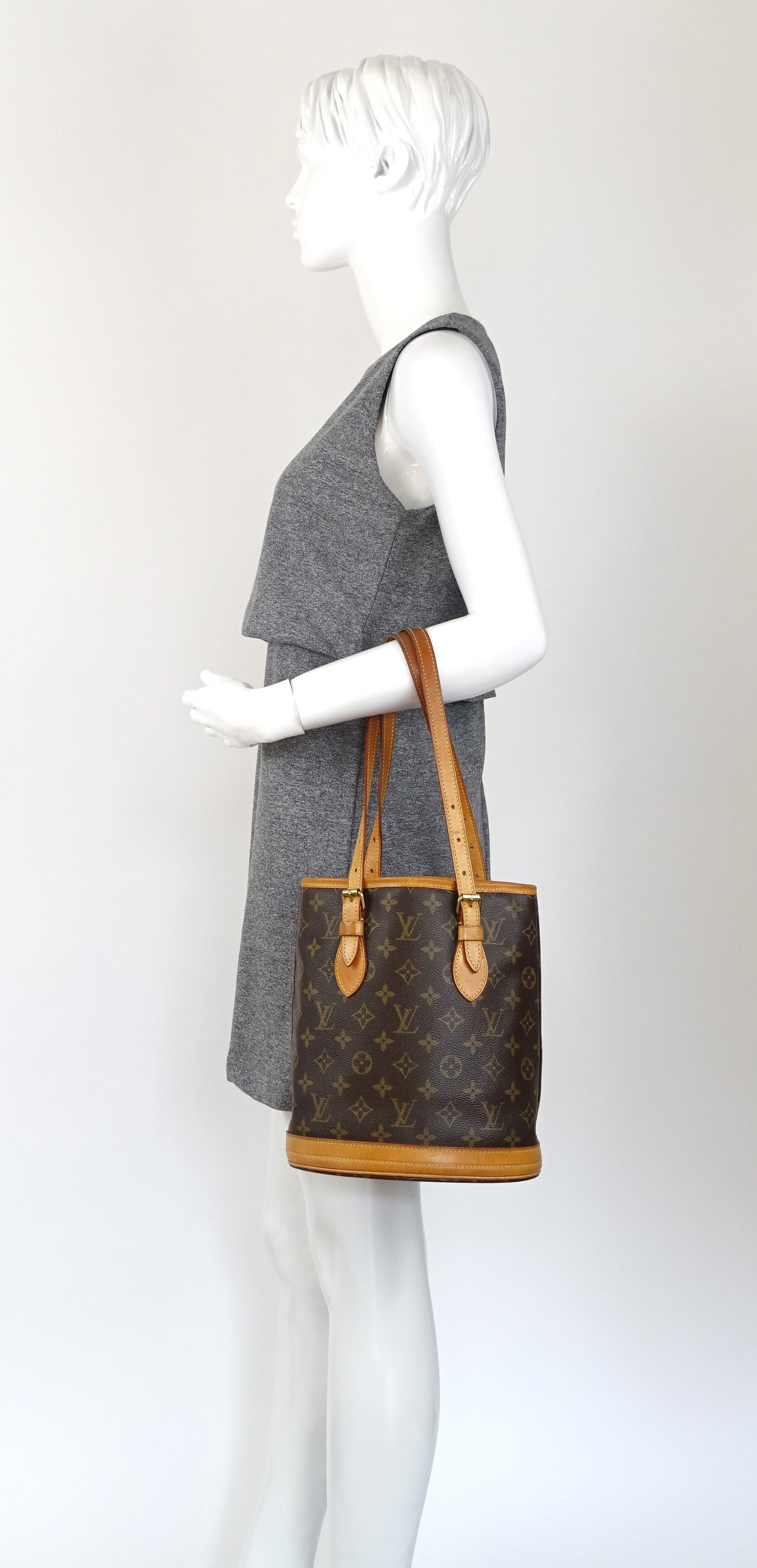 Louis Vuitto Monogram Canvas Petit Bucket