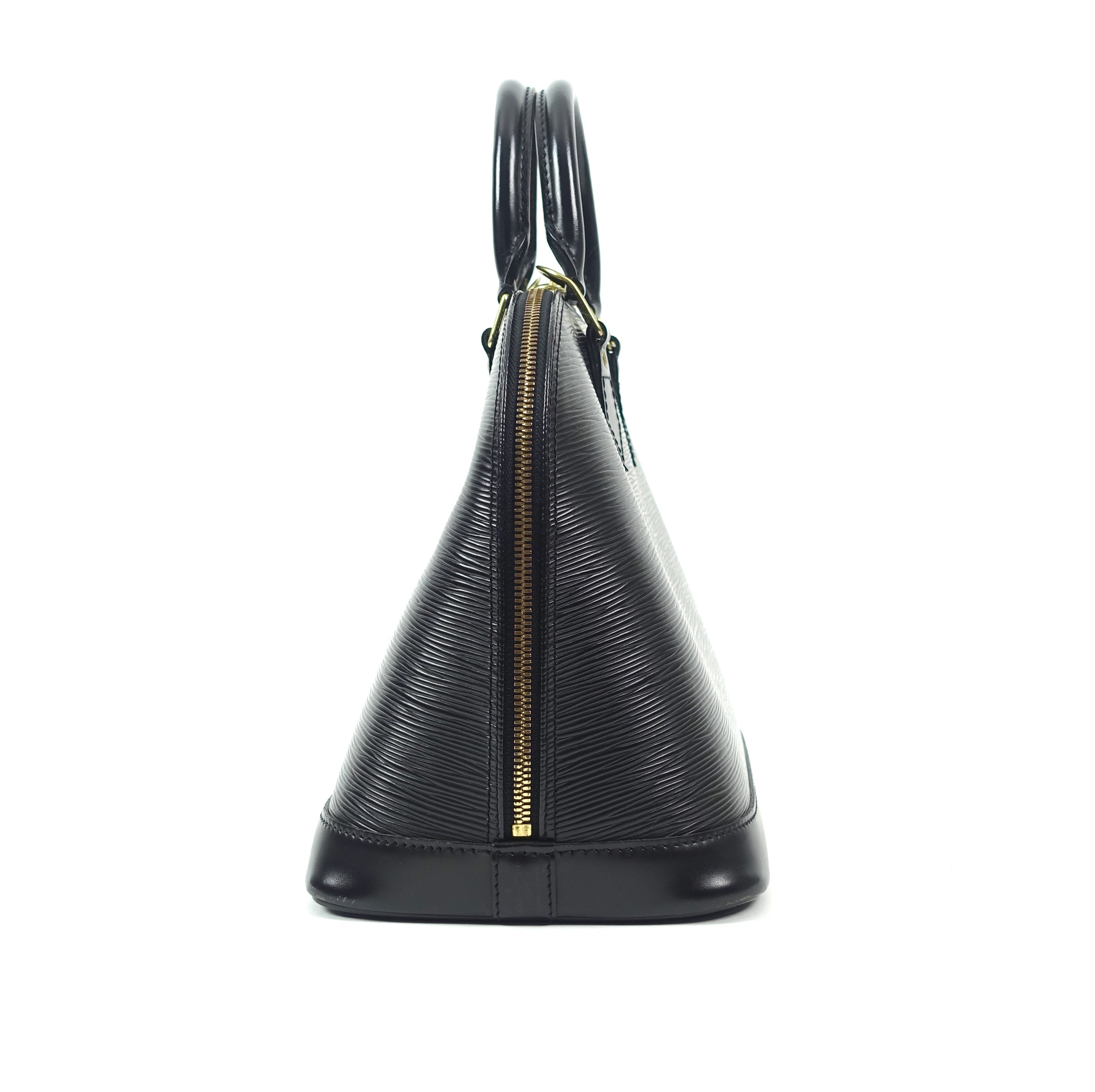Louis Vuitto Alma MM Epi Leather Handbag