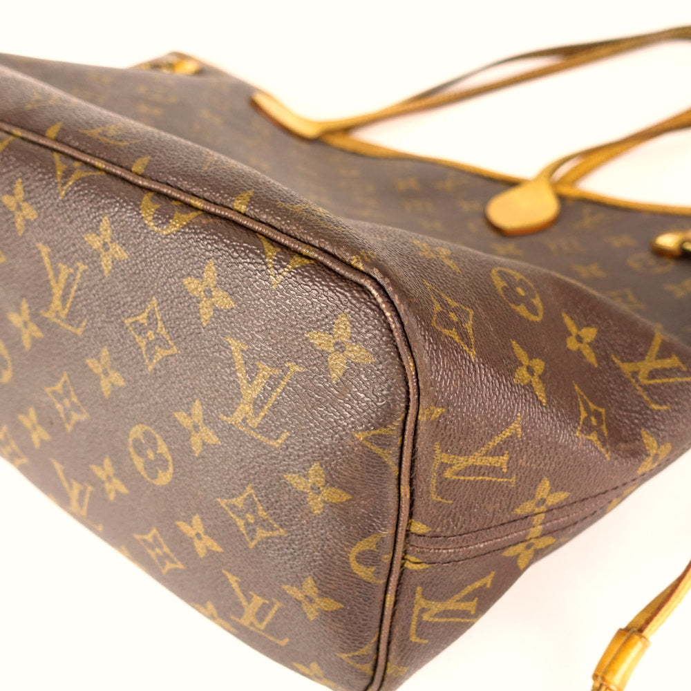 Louis Vuitto Neverfull MM Monogram Canvas Tote Bag