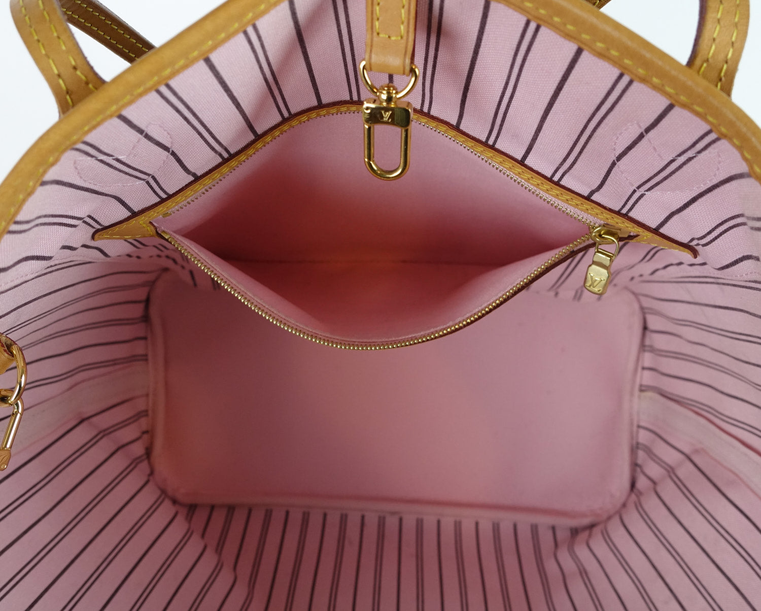 Louis Vuitto Neverfull MM Monogram Canvas Tote Bag with Pochette