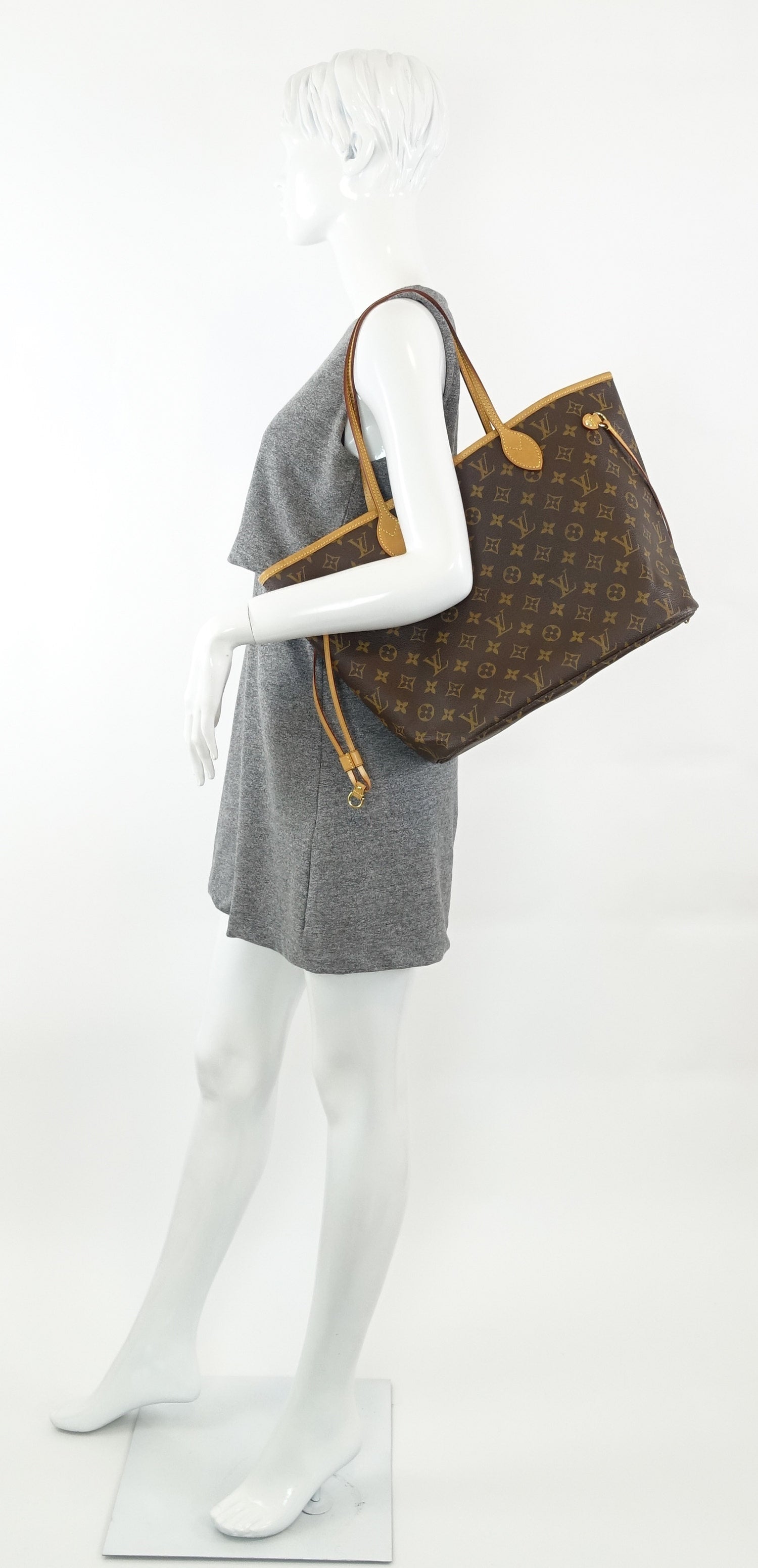 Louis Vuitto Neverfull MM Monogram Canvas Tote Bag with Pochette