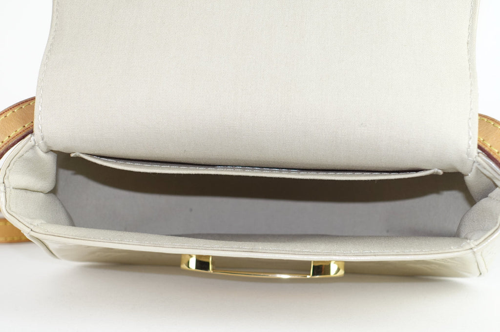 Louis Vuitto Bellflower GM Monogram Vernis Leather Bag
