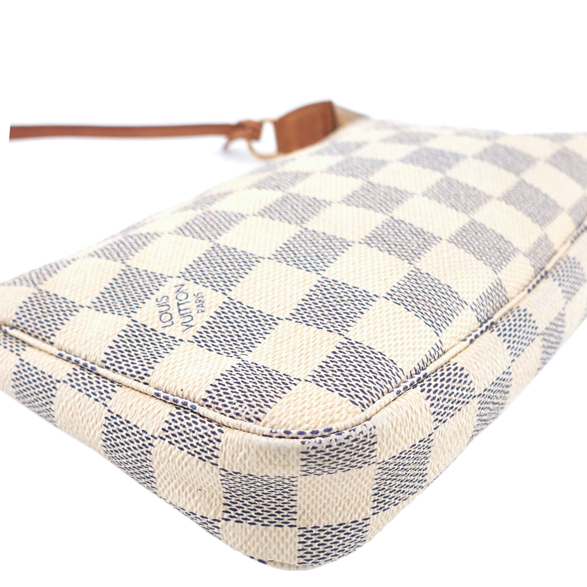 Louis Vuitto Pochette Accessoires Damier Azur Canvas Bag