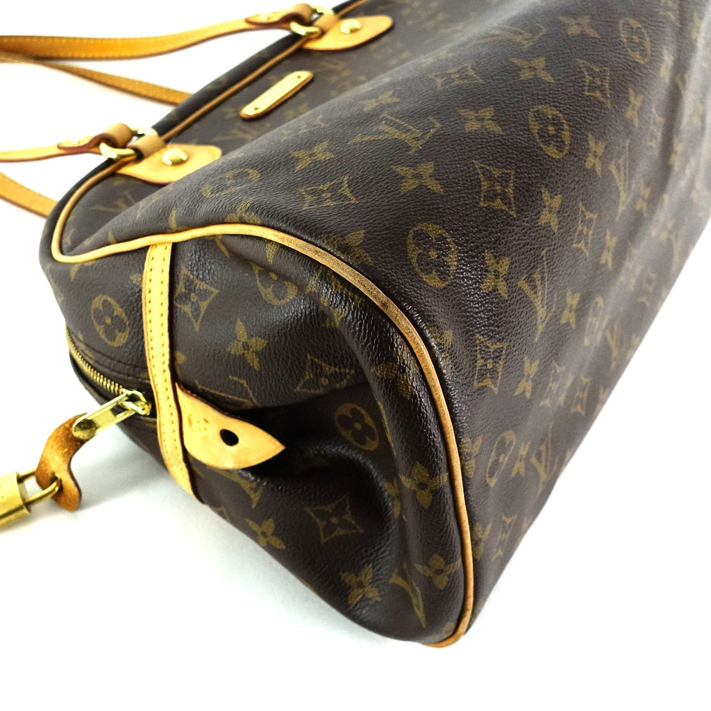 Louis Vuitto Montorgueil GM Monogram Canvas Bag