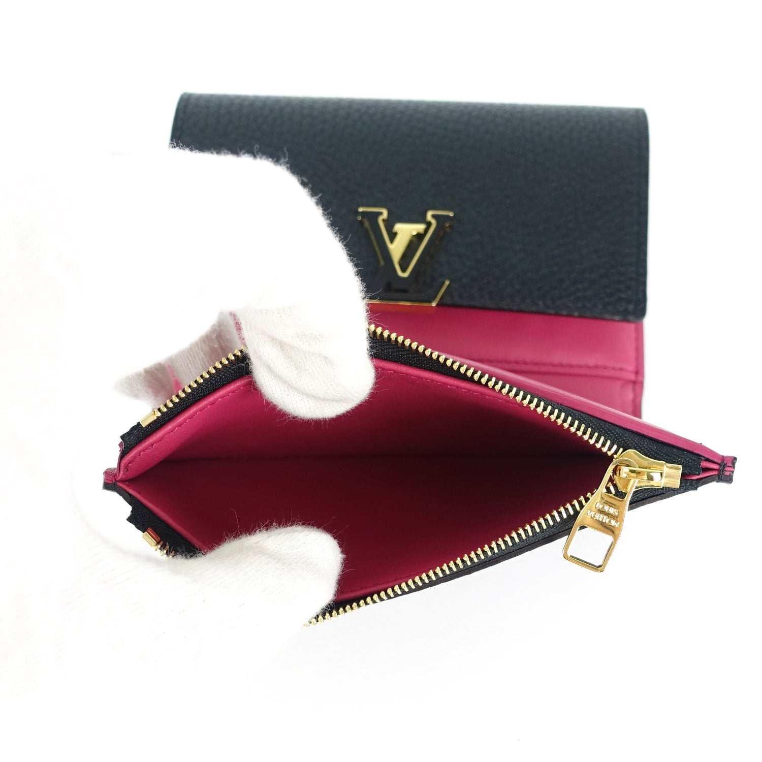 Louis Vuitto Taurillon Capucines Calfskin Leather Wallet