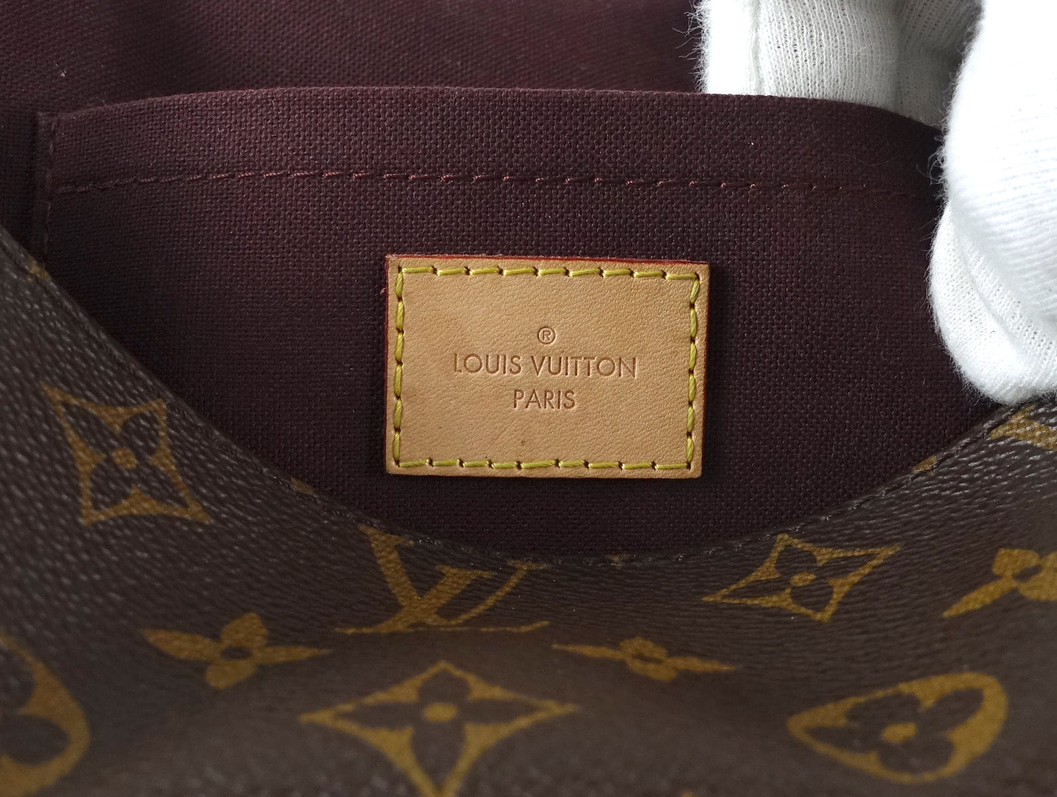 Louis Vuitto Favorite MM Monogram Canvas Handbag with Strap