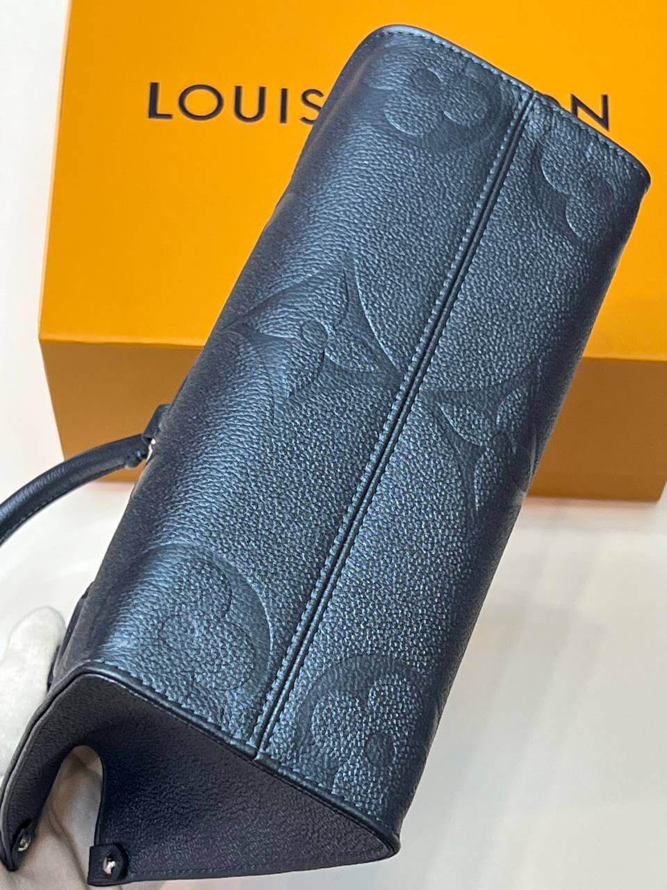 Louis Vuitton ONTHEGO PM blue
