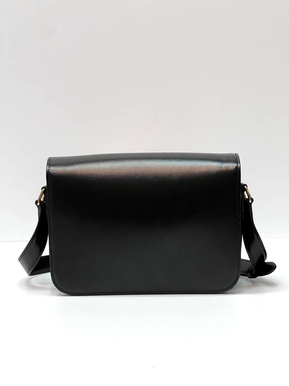 CELINE CLASSIQUE TRIOMPHE BAG IN SHINY CALFSKIN BLACK