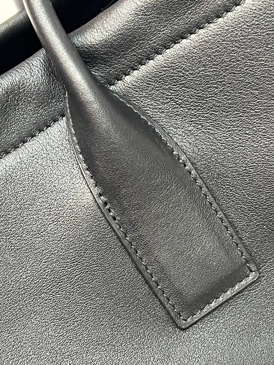 CELINE CABAS DRAWSTRING CUIR TRIOMPHE IN SMOOTH CALFSKIN black