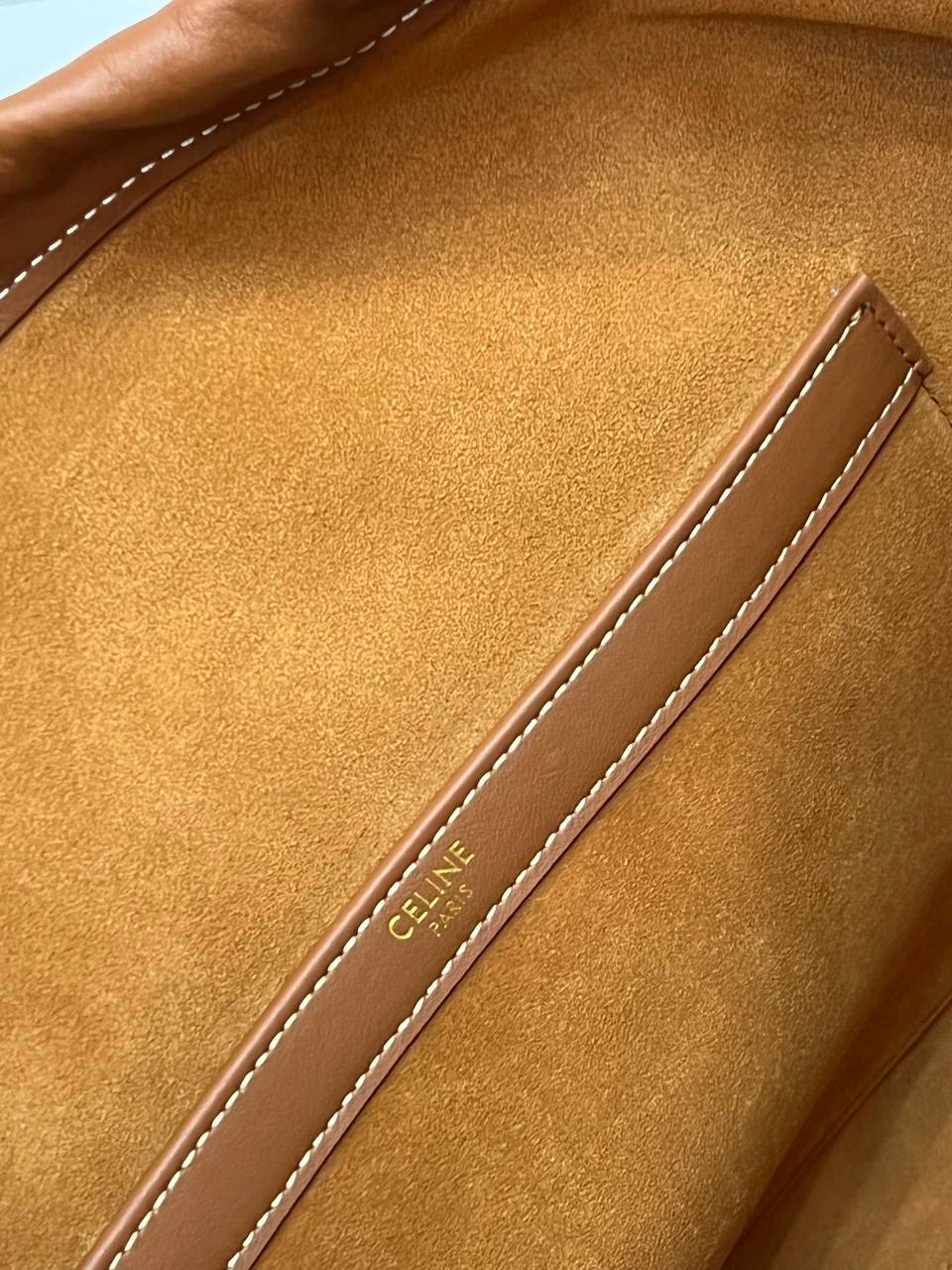 CELINE Cabas Drawstring Cuir Triomphe in Smooth Calfskin Tan