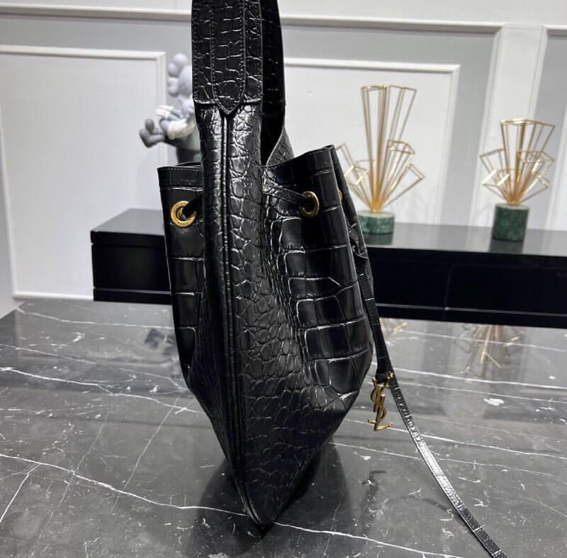 PARIS VII LARGE FLAT HOBO BAG LEATHER