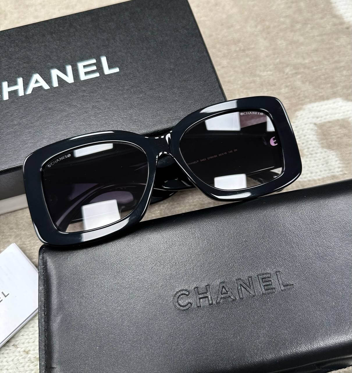 RECTANGLE SUNGLASSES black