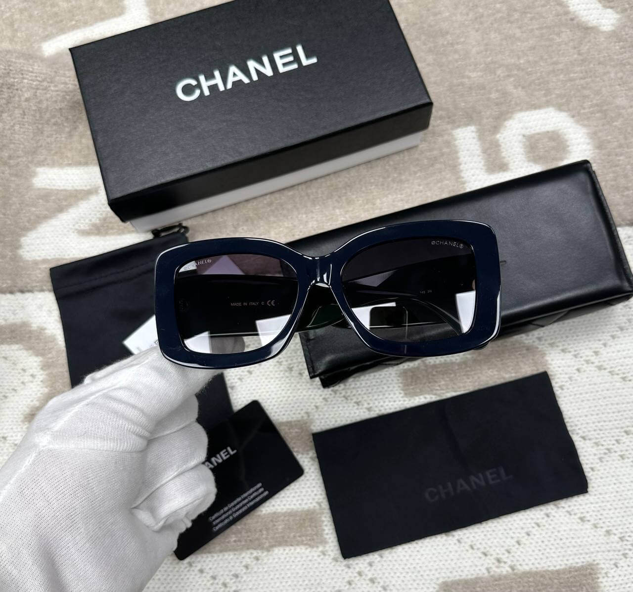 RECTANGLE SUNGLASSES green