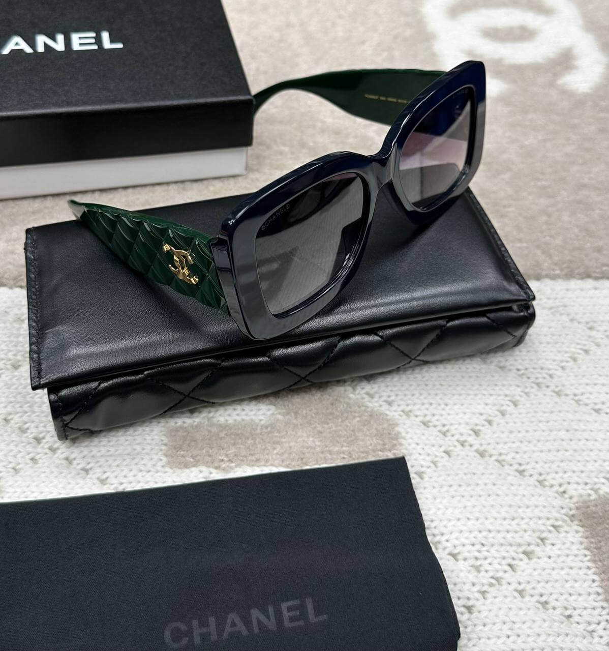 RECTANGLE SUNGLASSES green