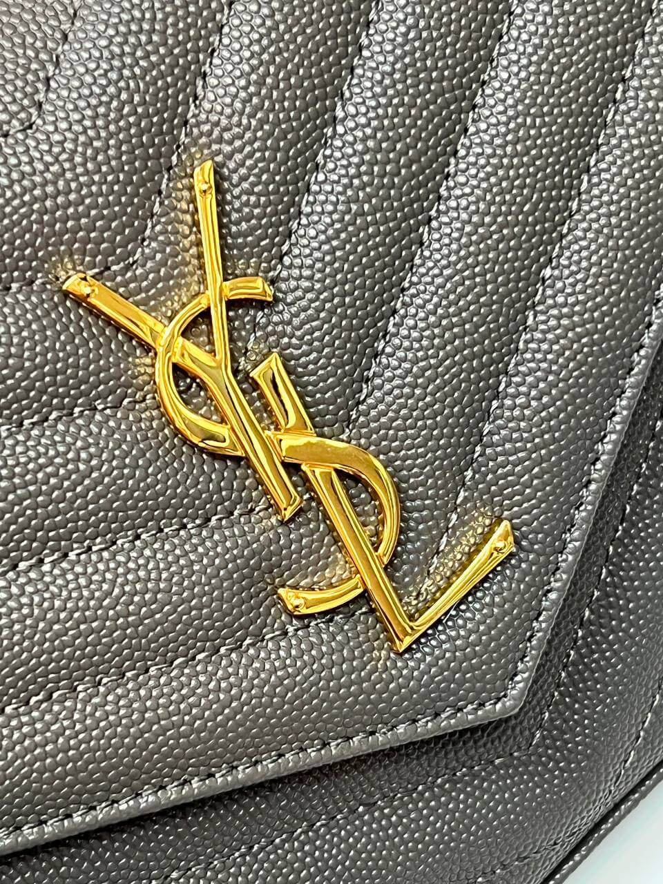 CASSANDRE MATELASSÃƒÆ’Ã¢â‚¬Â° CHAIN WALLET IN GRAIN DE POUDRE EMBOSSED LEATHER gray
