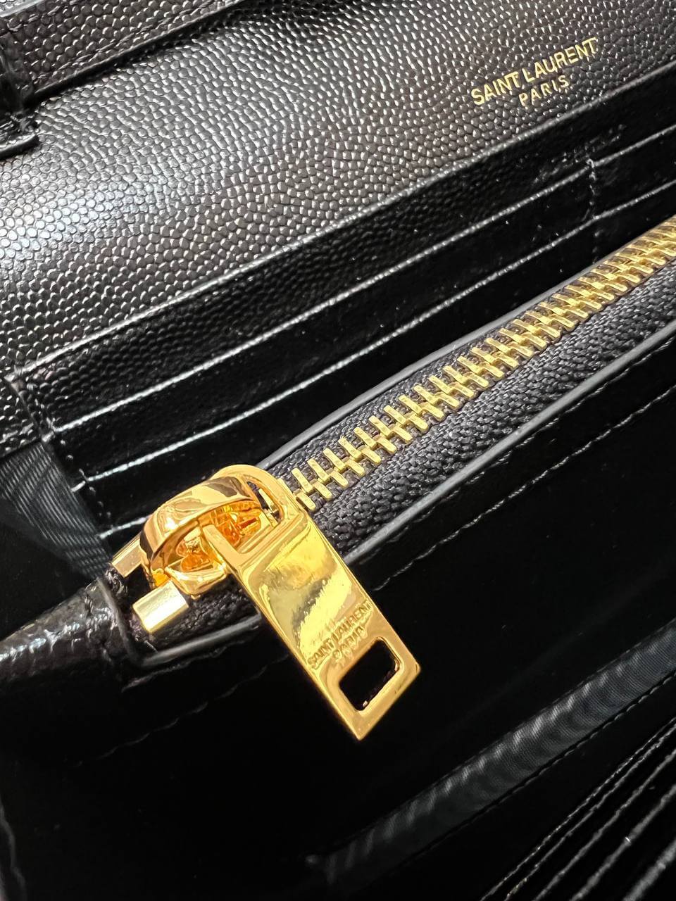 CASSANDRE MATELASSÃƒÆ’Ã¢â‚¬Â° CHAIN WALLET IN GRAIN DE POUDRE EMBOSSED LEATHER