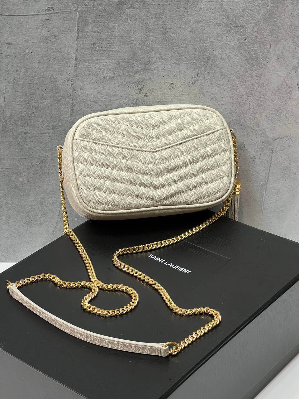 LOU MINI BAG IN QUILTED GRAIN DE POUDRE EMBOSSED LEATHER white