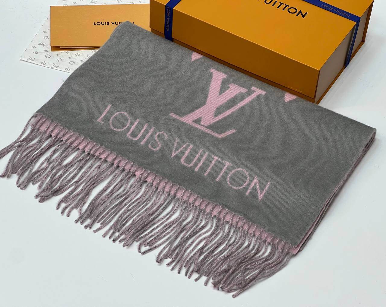 LV REYKJAVIK GRADIENT SCARF rose clair