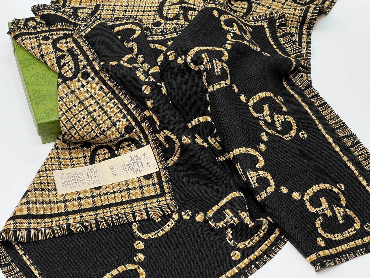 GG wool scarf for men Black and beige