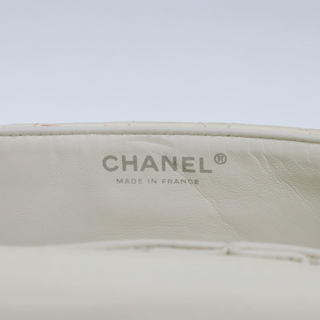 CHANEL Matelasse Chain Shoulder Bag Lamb Skin White Silver CC PP036