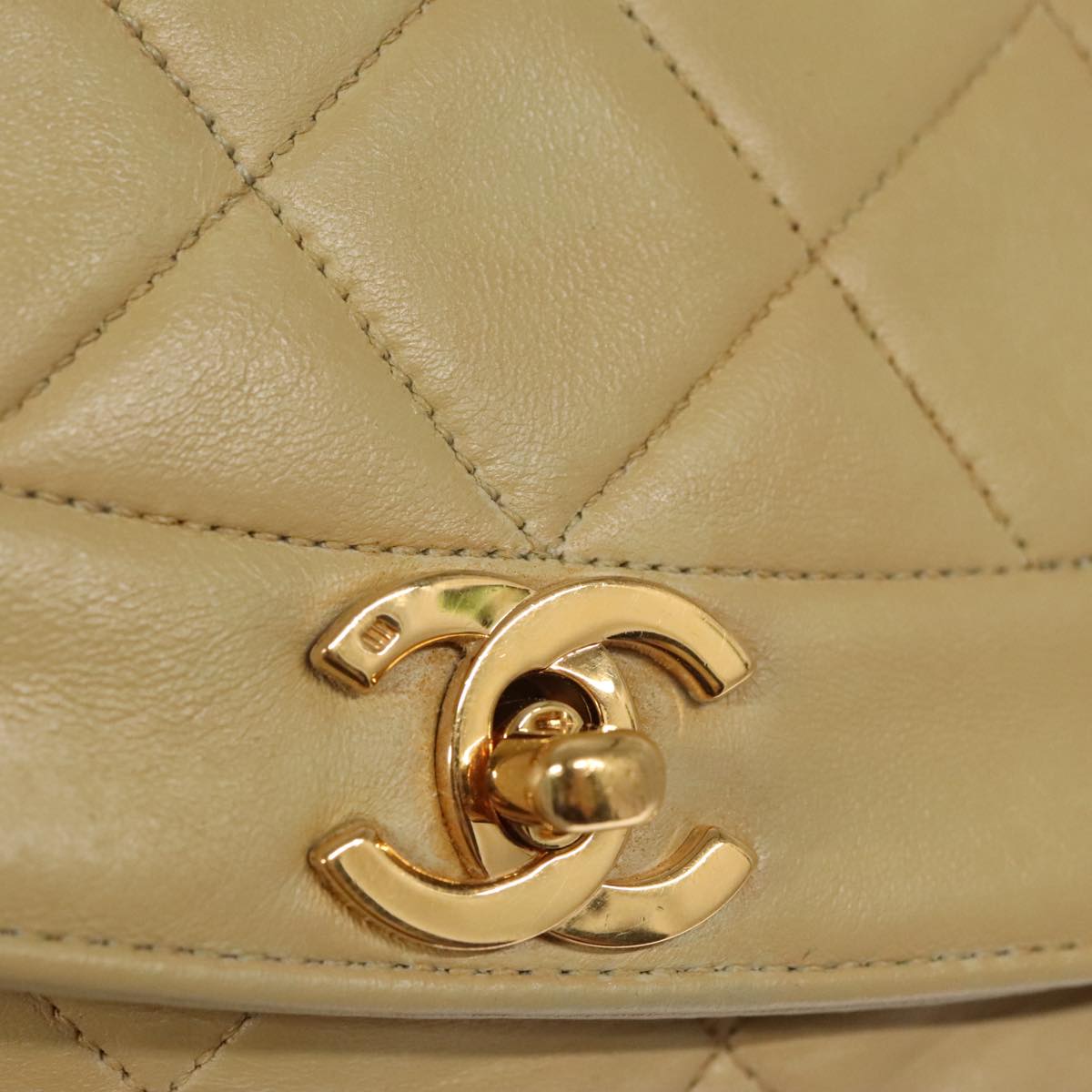 CHANEL Diana 25 Chain Shoulder Bag Lamb Skin Beige Gold CC PP039