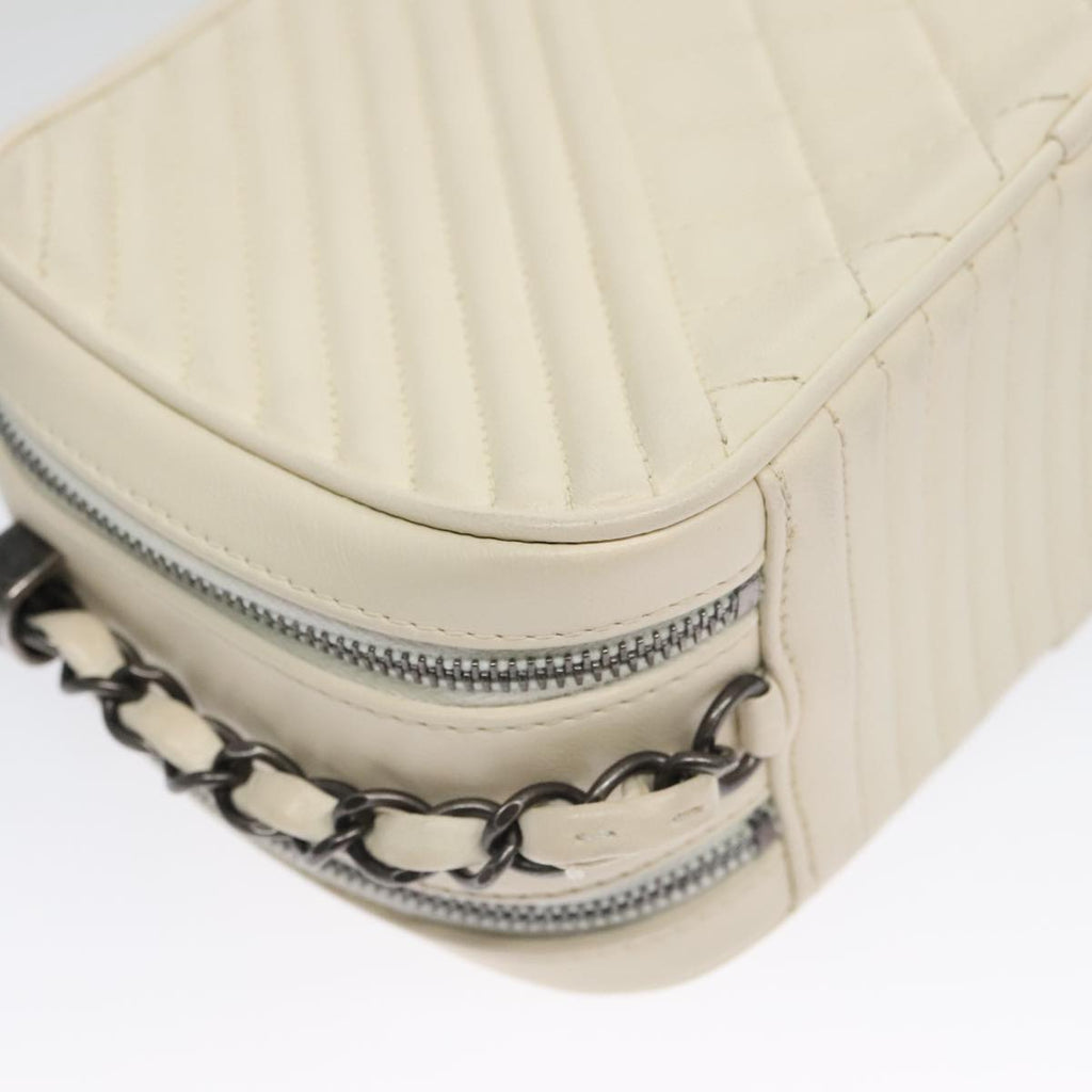 CHANEL Matelasse Chain Shoulder Bag Lamb Skin White CC PP060