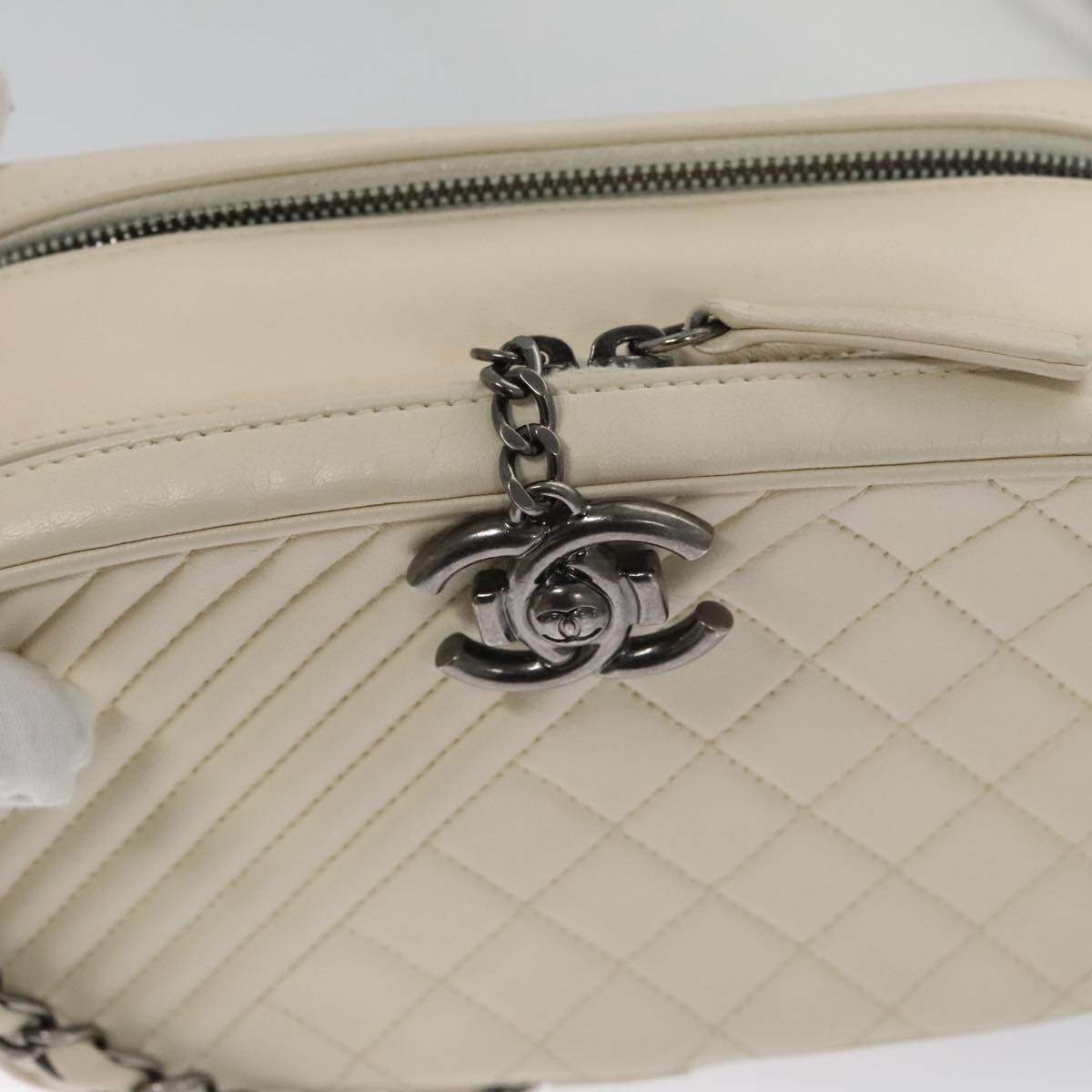 CHANEL Matelasse Chain Shoulder Bag Lamb Skin White CC PP060