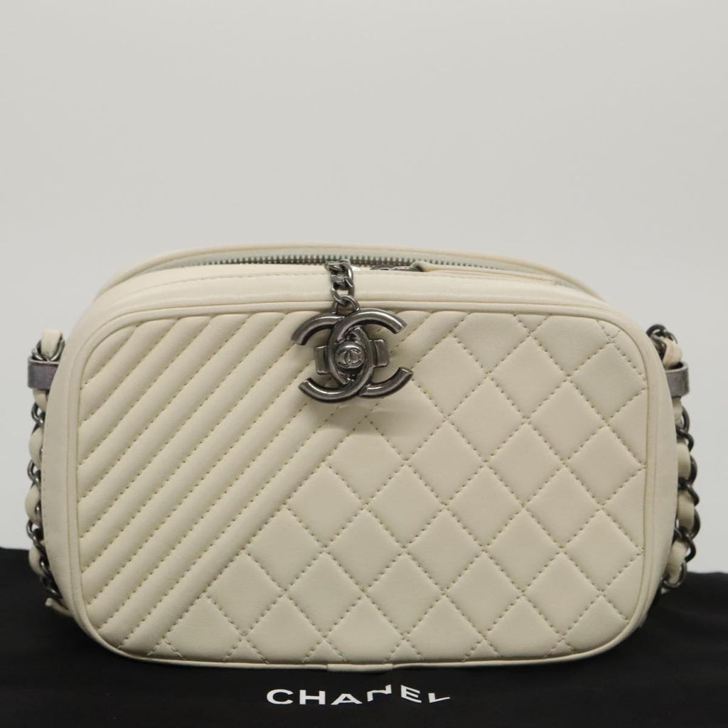 CHANEL Matelasse Chain Shoulder Bag Lamb Skin White CC PP060