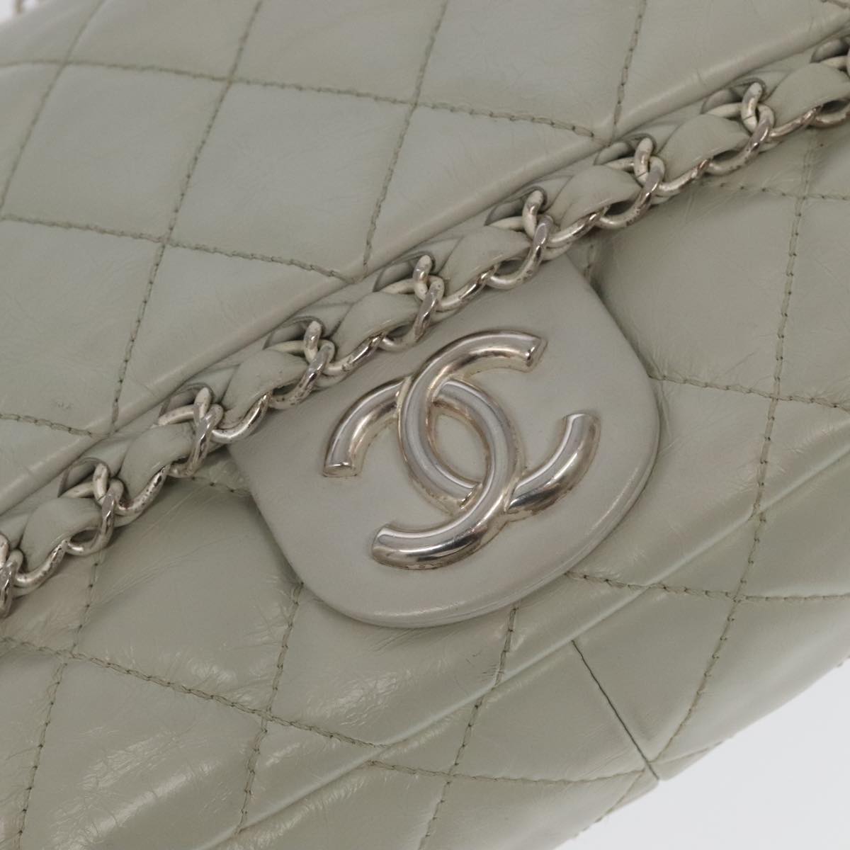 CHANEL Matelasse Chain Shoulder Bag Leather White Silver CC PP083