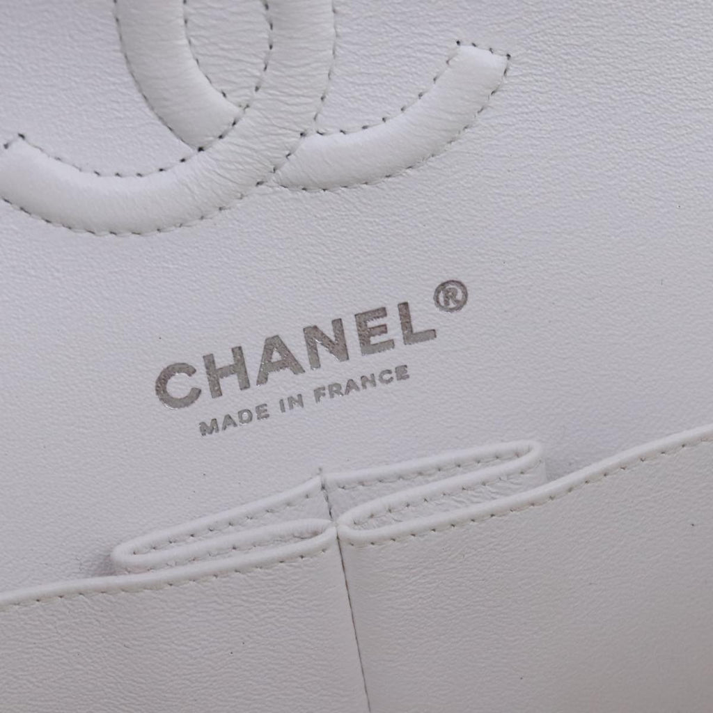 CHANEL Matelasse Chain Shoulder Bag Lamb Skin White CC PP140A