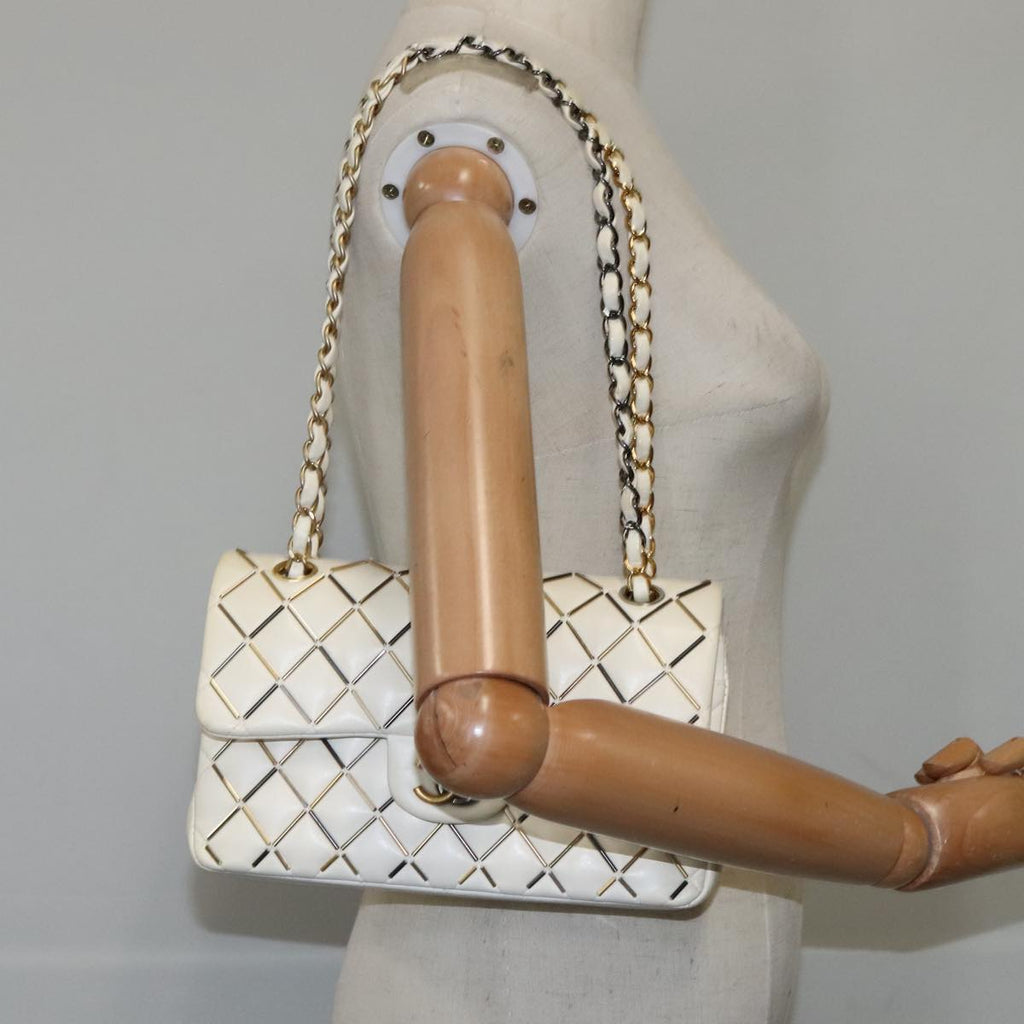 CHANEL Matelasse Chain Shoulder Bag Lamb Skin White CC PP140A