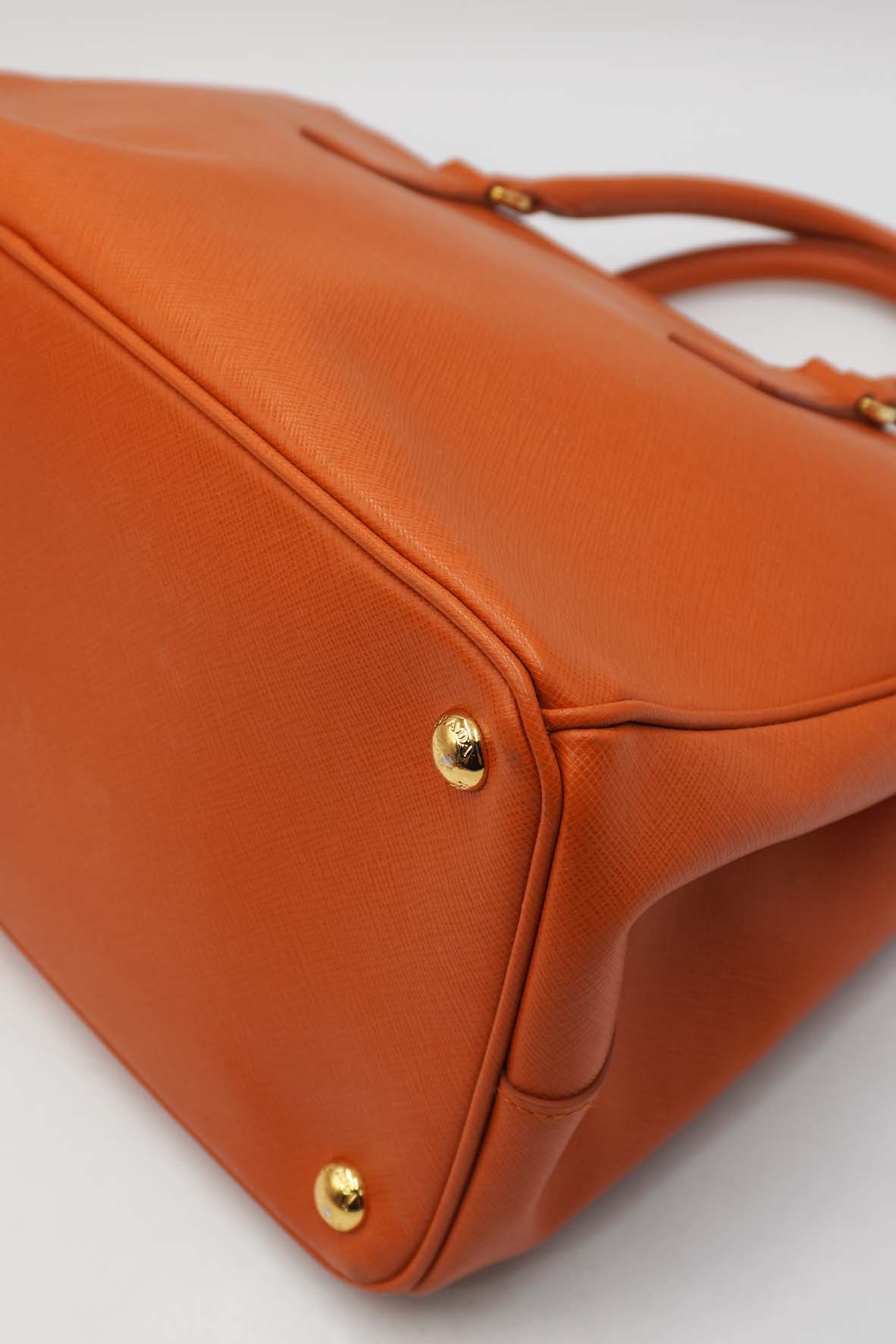 Medium Saffiano Lux Double Zip Leather Orange