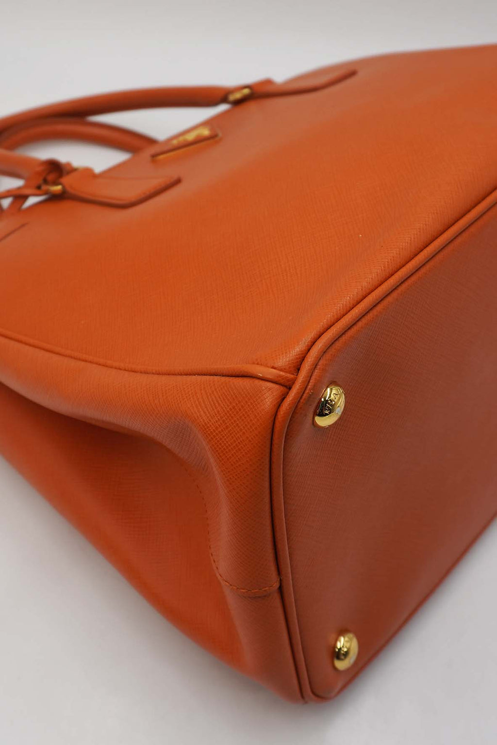 Medium Saffiano Lux Double Zip Leather Orange