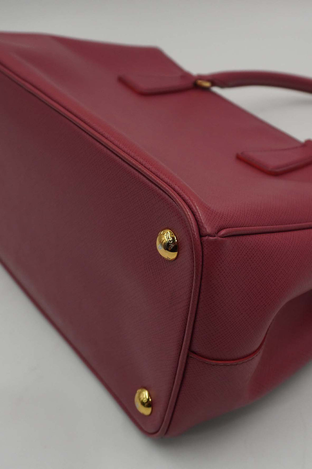 Medium Saffiano Lux Double Zip Tote Pink Red