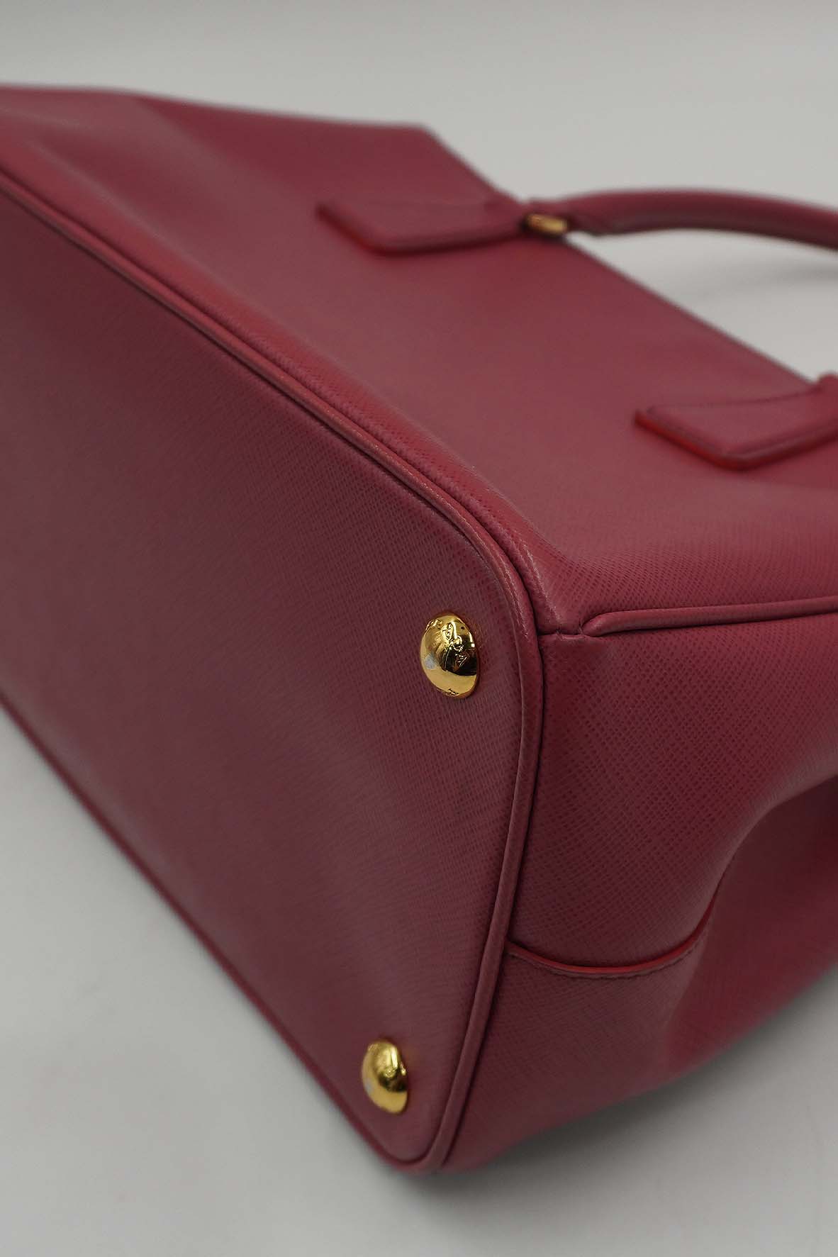 Medium Saffiano Lux Double Zip Tote Pink Red