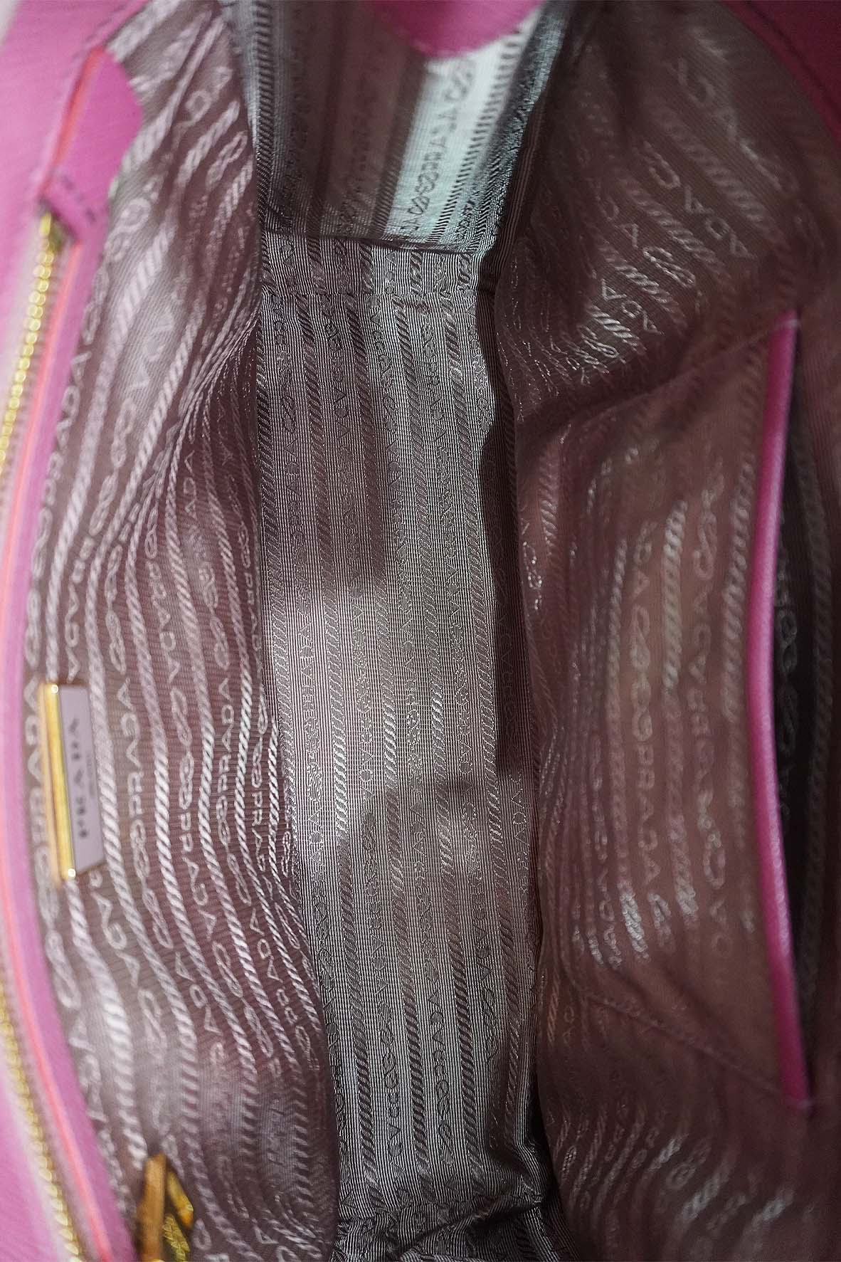 Medium Saffiano Lux Double Zip Tote Pink Red