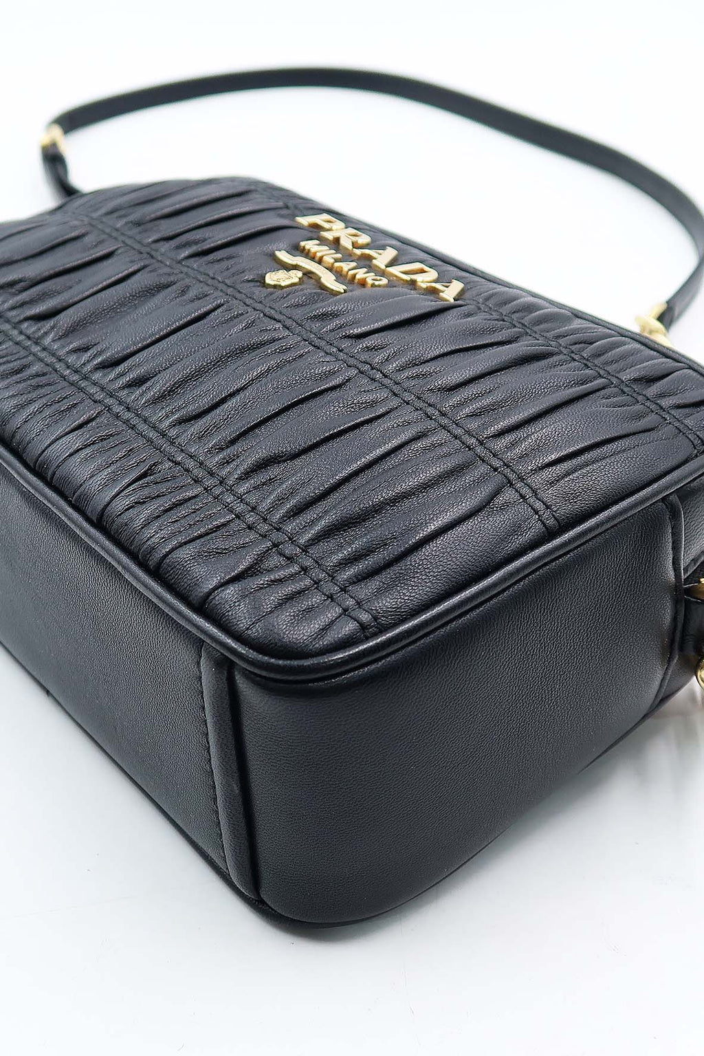 Nappa Gaufre Camera Bag Nero