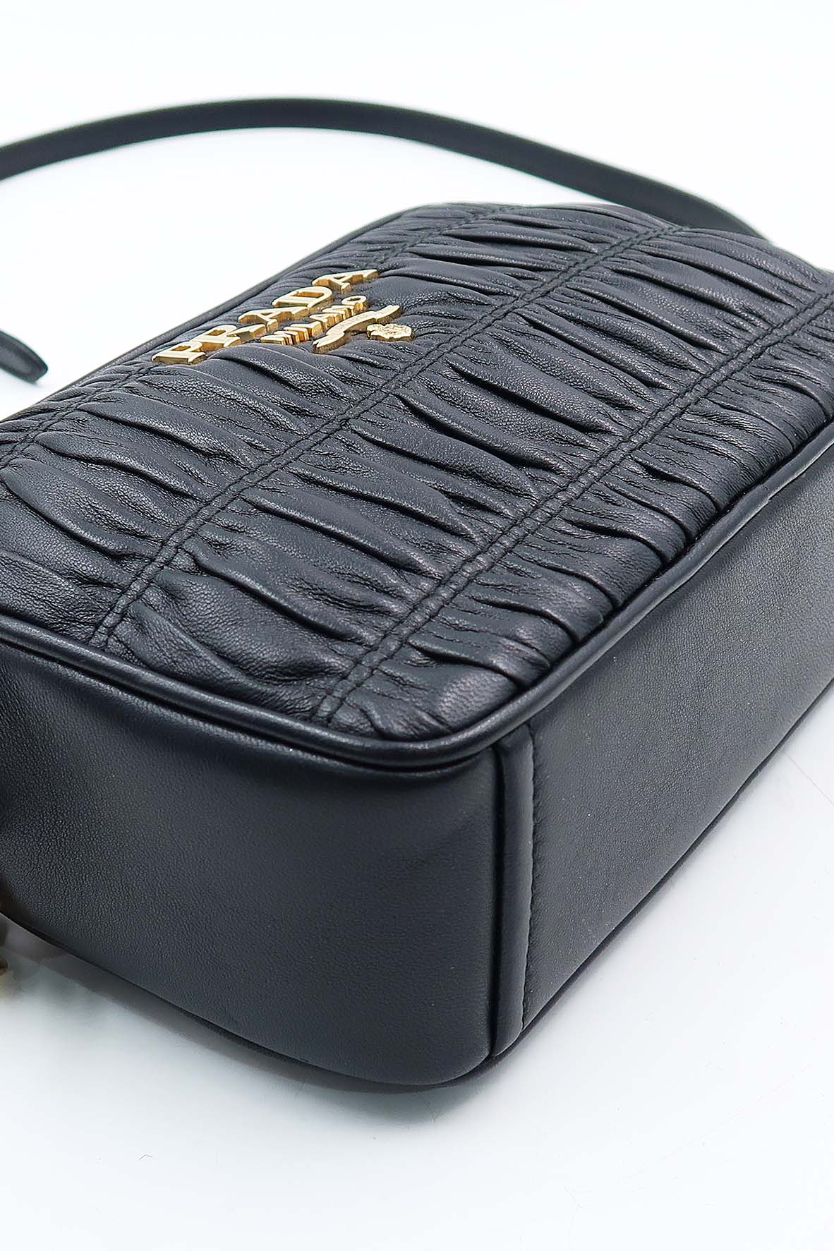 Nappa Gaufre Camera Bag Nero