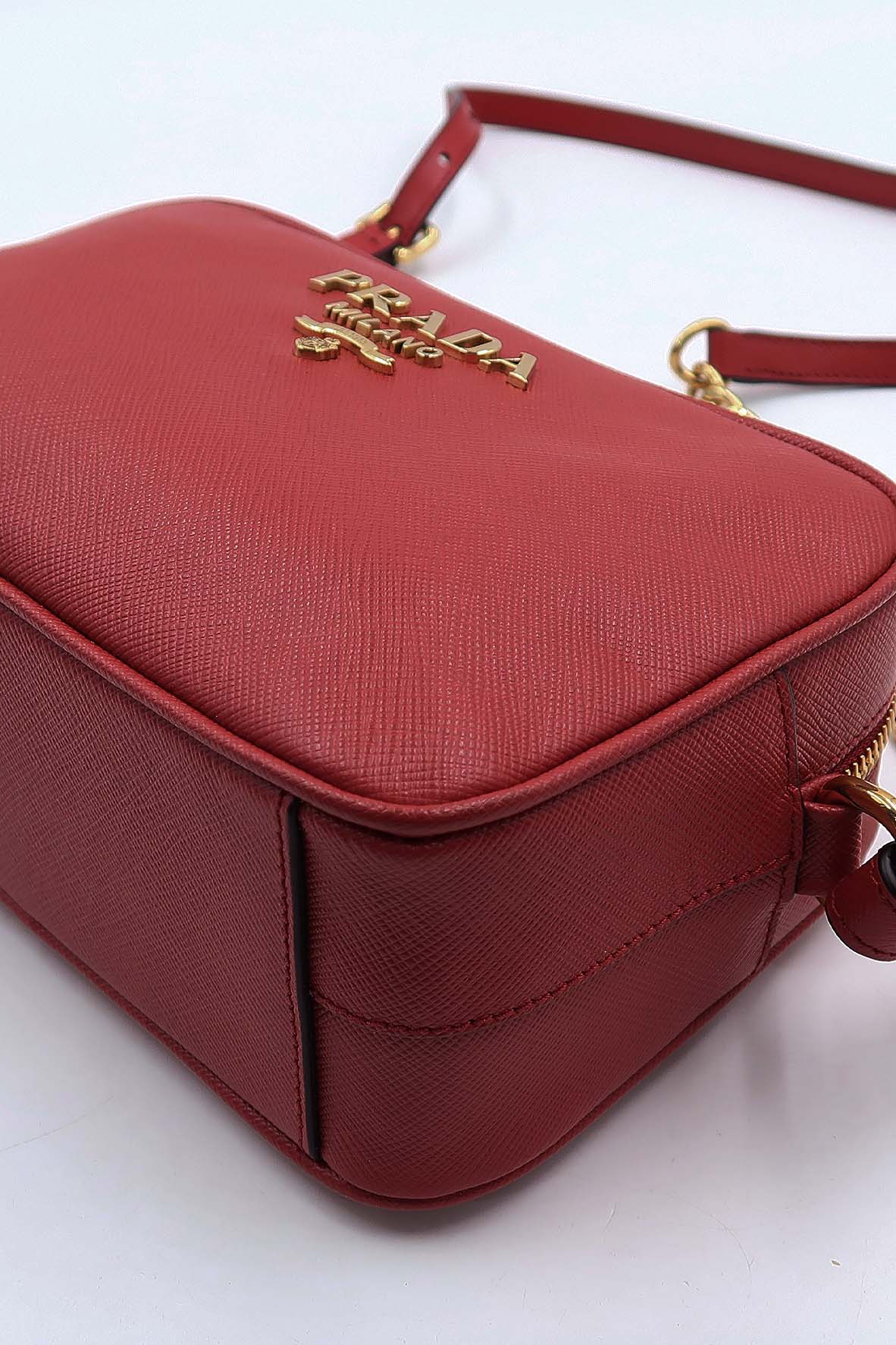 Saffiano Lux Camera Bag Fuoco