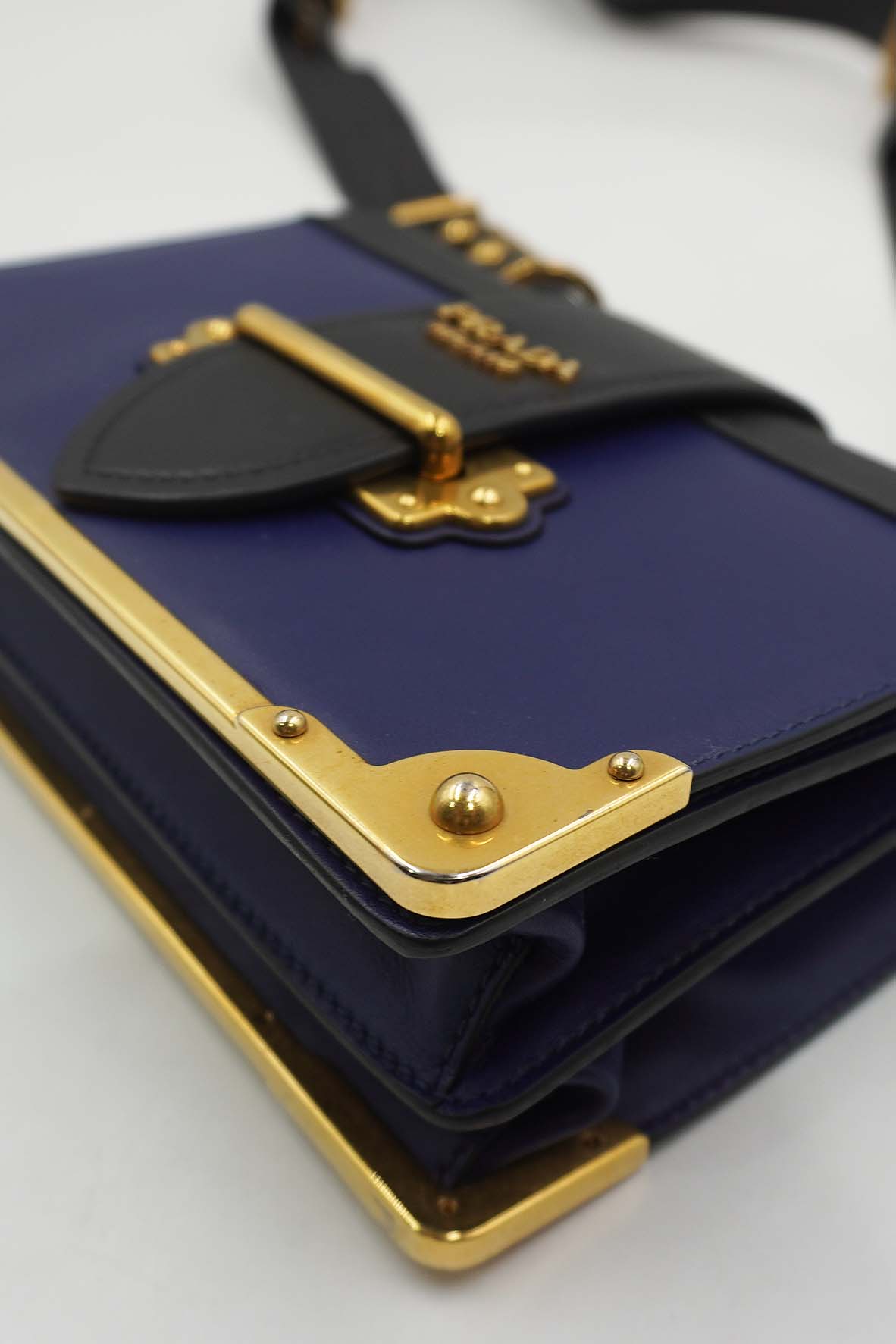 Saffiano-Trimmed City Calf Cahier Bag Blue