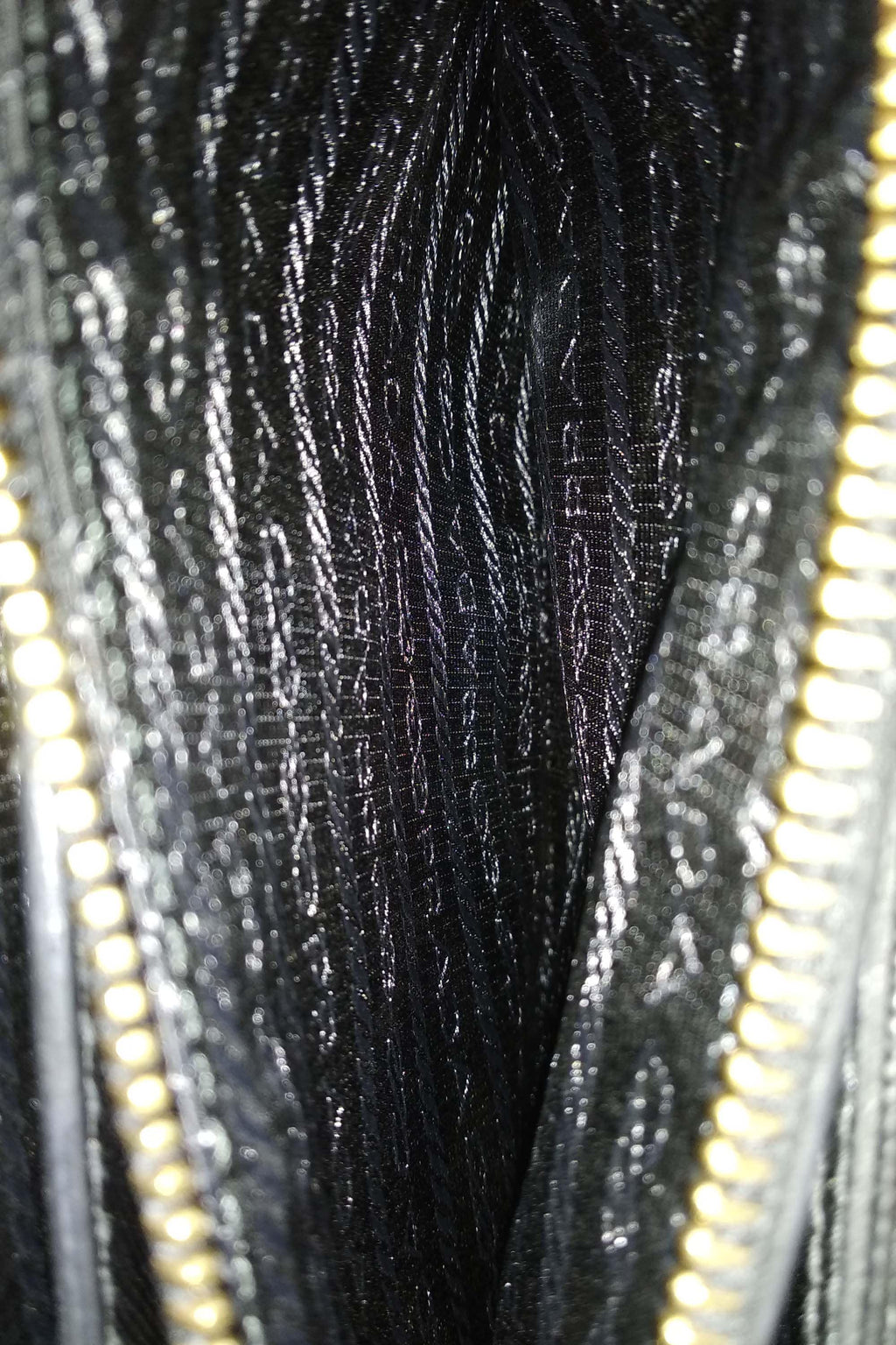 Small Saffiano Lux Promenade Bag Nero