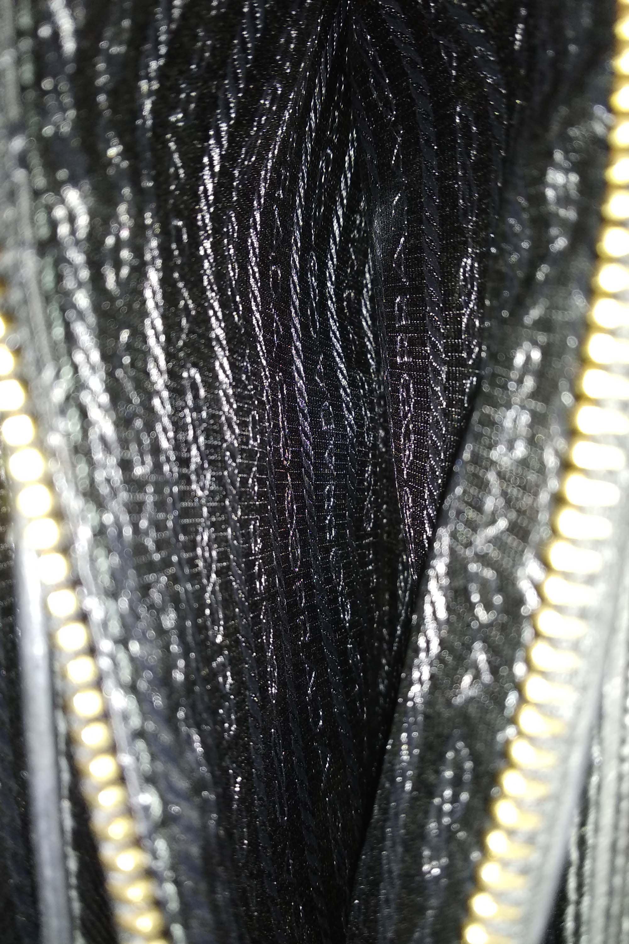 Small Saffiano Lux Promenade Bag Nero