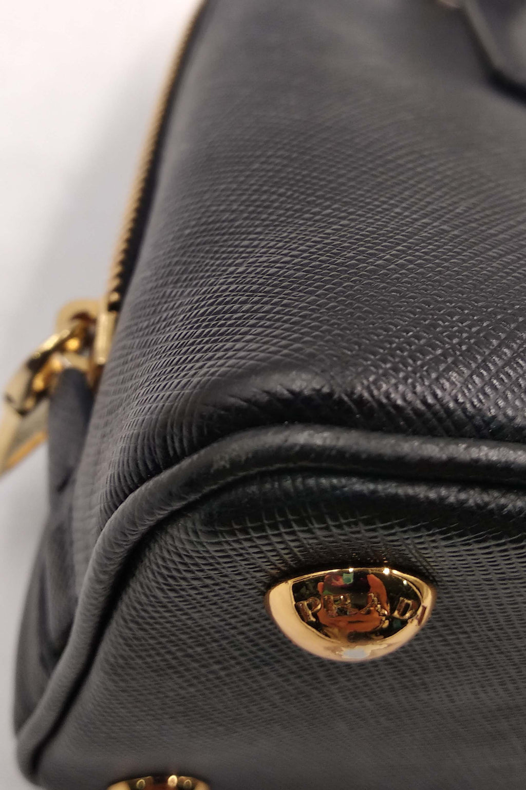 Small Saffiano Lux Promenade Bag Nero